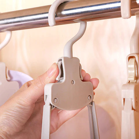 Klappbarer Reise-Kleiderbügel – Perfekt für unterwegs!