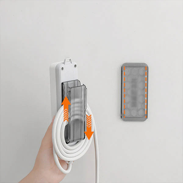 Selbstklebender Halter für Stecker & Adapter