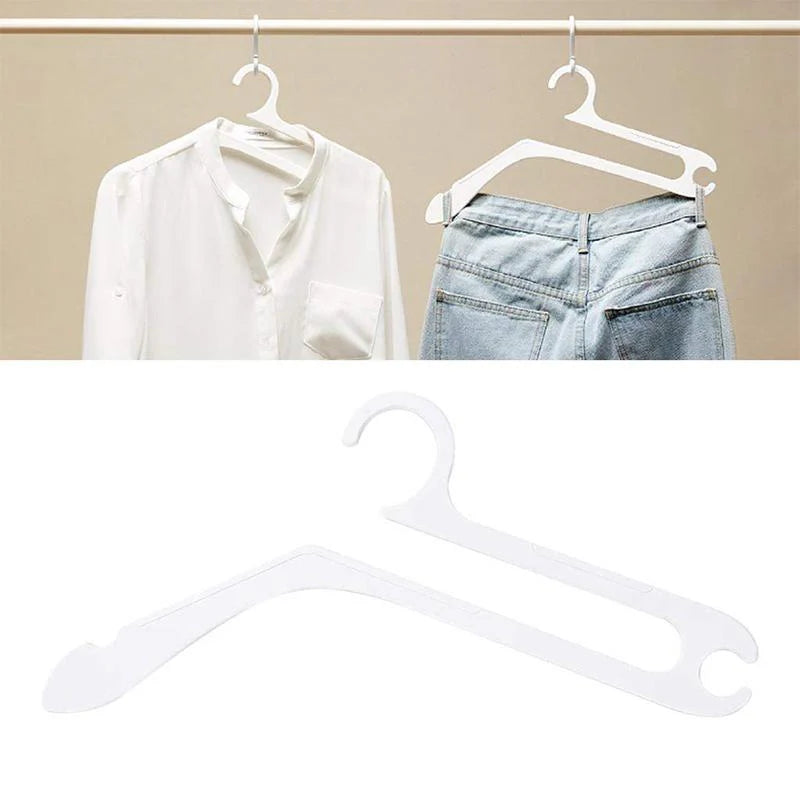 Platzsparender Kleiderorganizer mit rutschfestem Hürden-Design