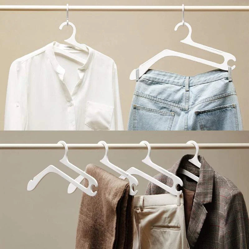 Platzsparender Kleiderorganizer mit rutschfestem Hürden-Design