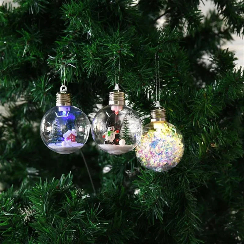 Leuchtende Weihnachtsbaumkugeln