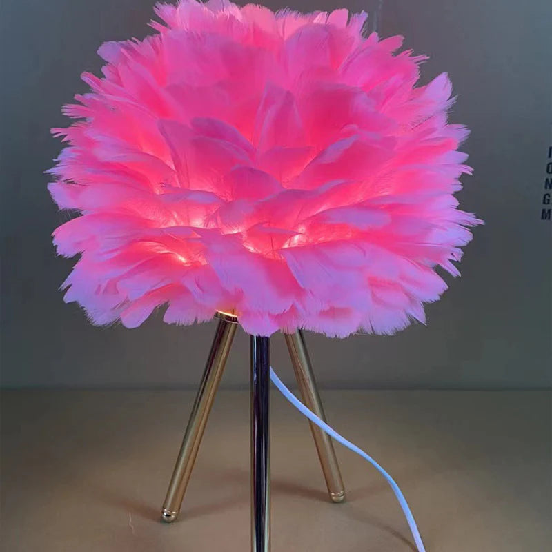 Feder-Luxus Tischlampe