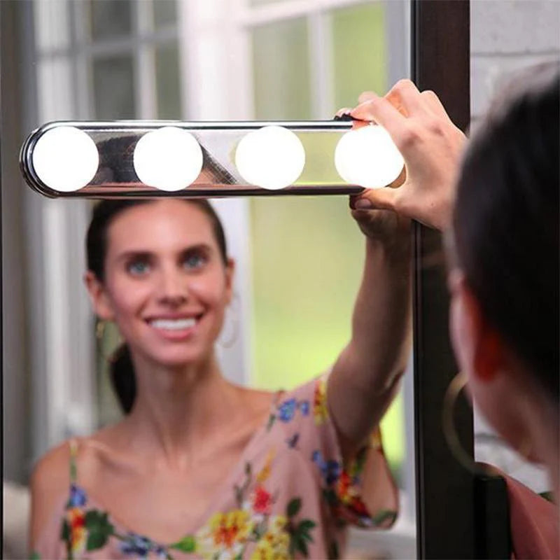 Kompakte LED-Schminkleuchte für perfekte Beleuchtung