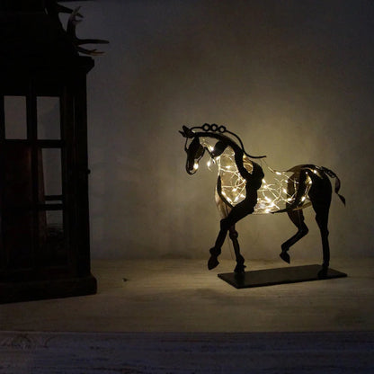 Elegante Metall-Pferdefigur – Stilvolle Deko für Ihr Zuhause