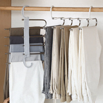 Platzsparender Hosenbügel – Mehr Ordnung im Kleiderschrank!