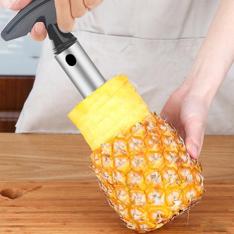 Ananas-Schneider mit Kernenentferner