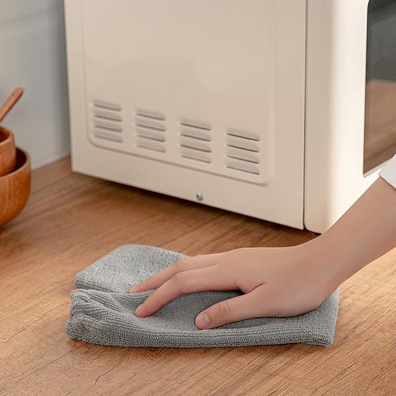 Flexibler Mikrofaser-Staubwischer mit Teleskopstange