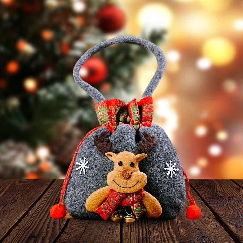 Weihnachtliche Geschenkbeutel im Puppenstil